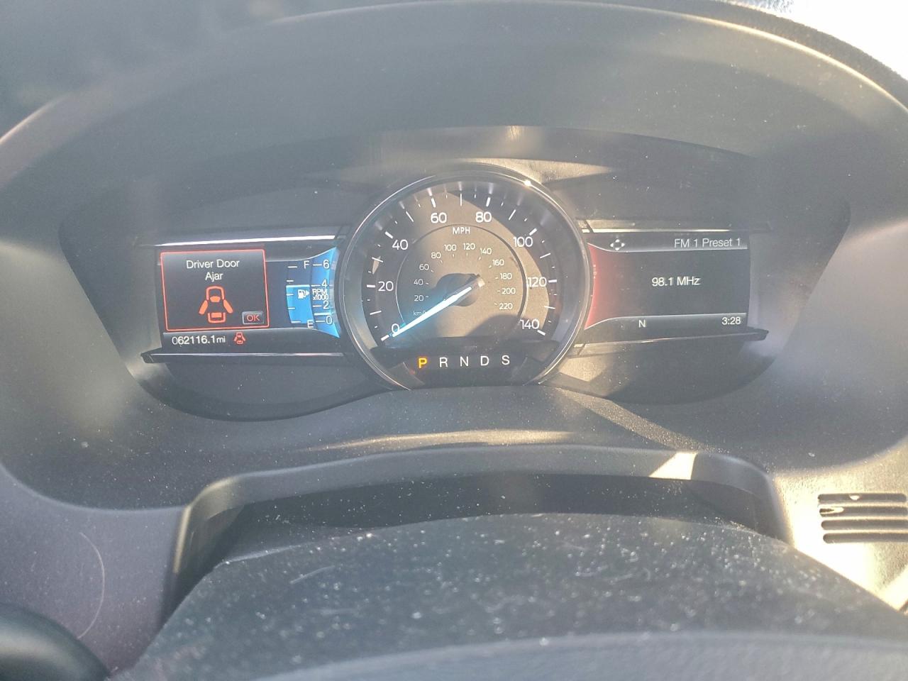 Ford Explorer Xlt Image 11