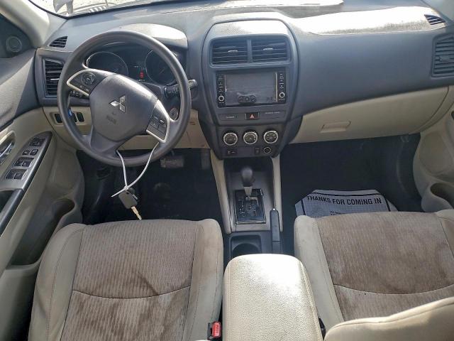 Mitsubishi Outlander Es Image 7