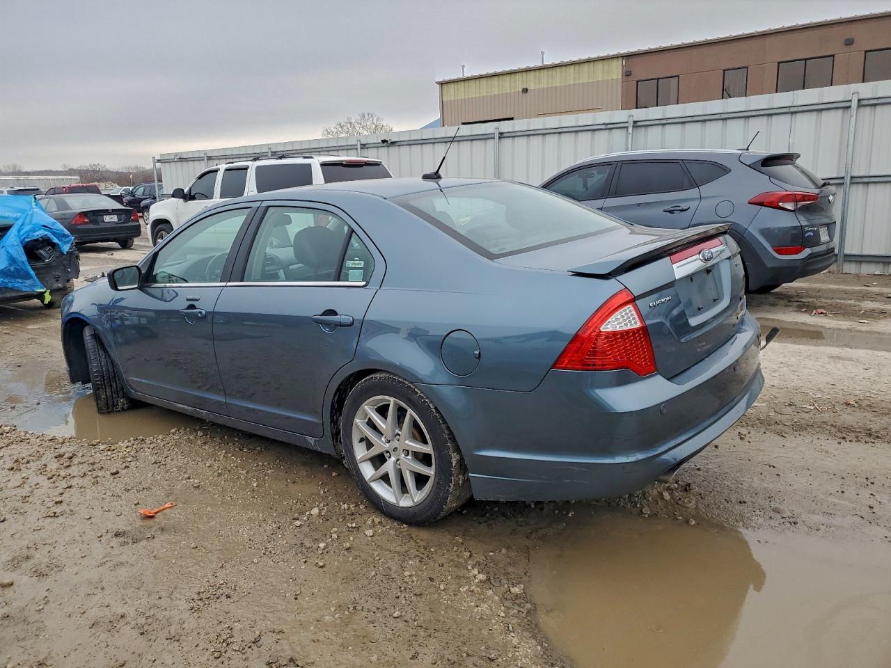 Ford Fusion Sel Image 2