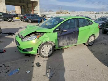  Salvage Ford Fiesta