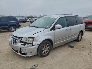  Salvage Chrysler Minivan