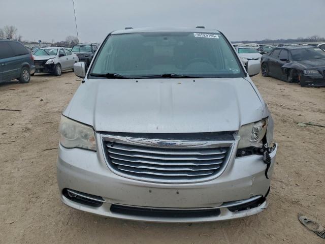Chrysler Minivan Touring Image 4