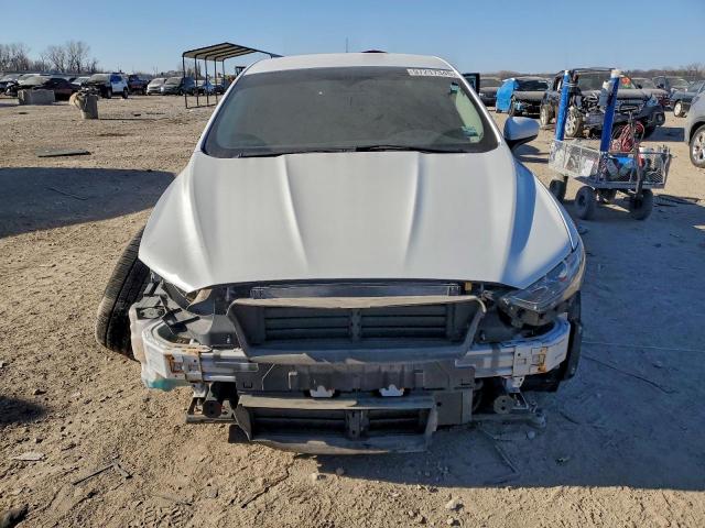 Ford Fusion Se Hybrid Image 9