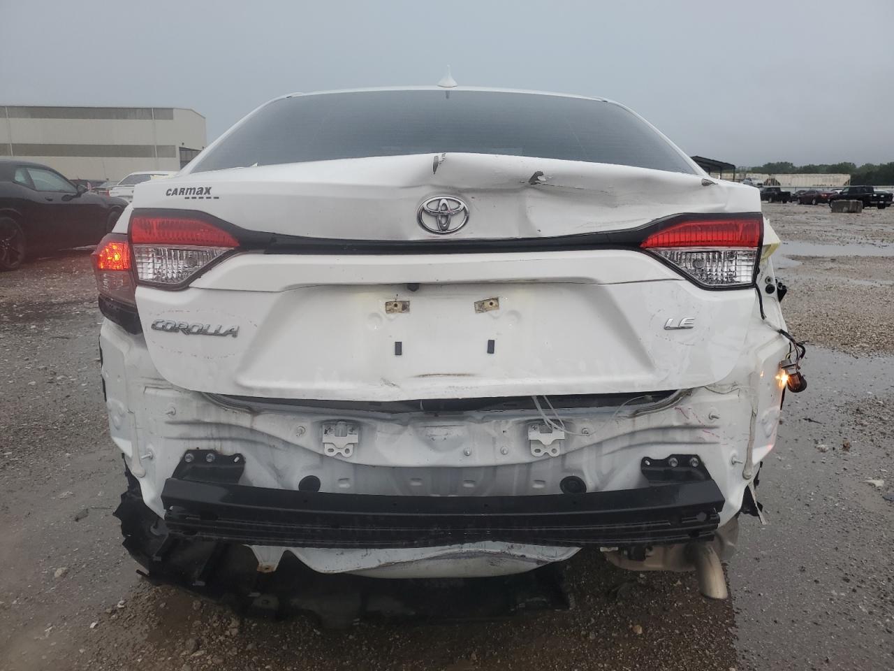 Toyota Corolla Le Image 3