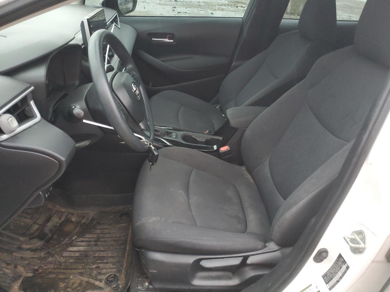 Toyota Corolla Le Image 6