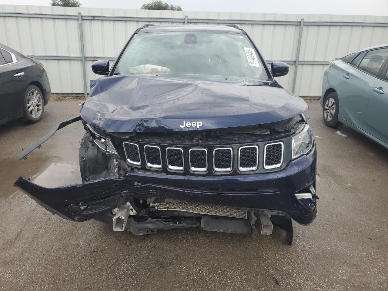 Jeep Compass Latitude Image 11