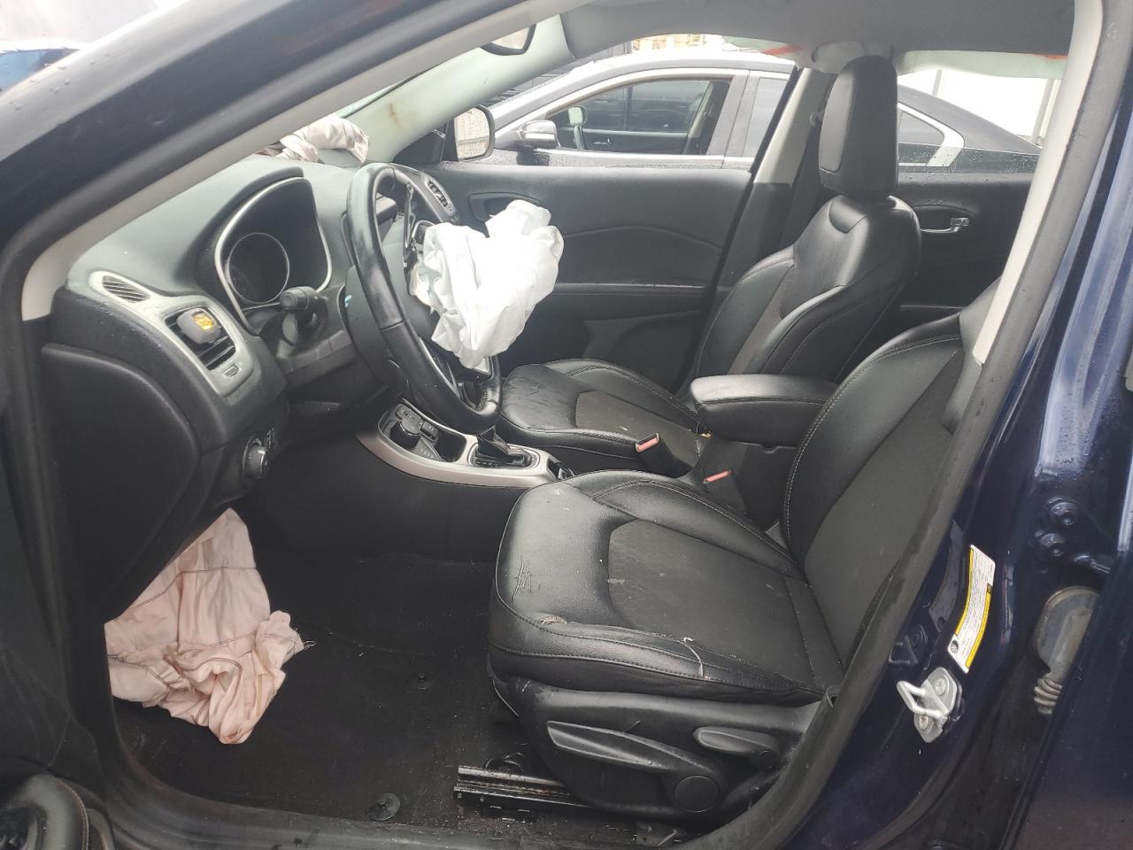 Jeep Compass Latitude Image 9