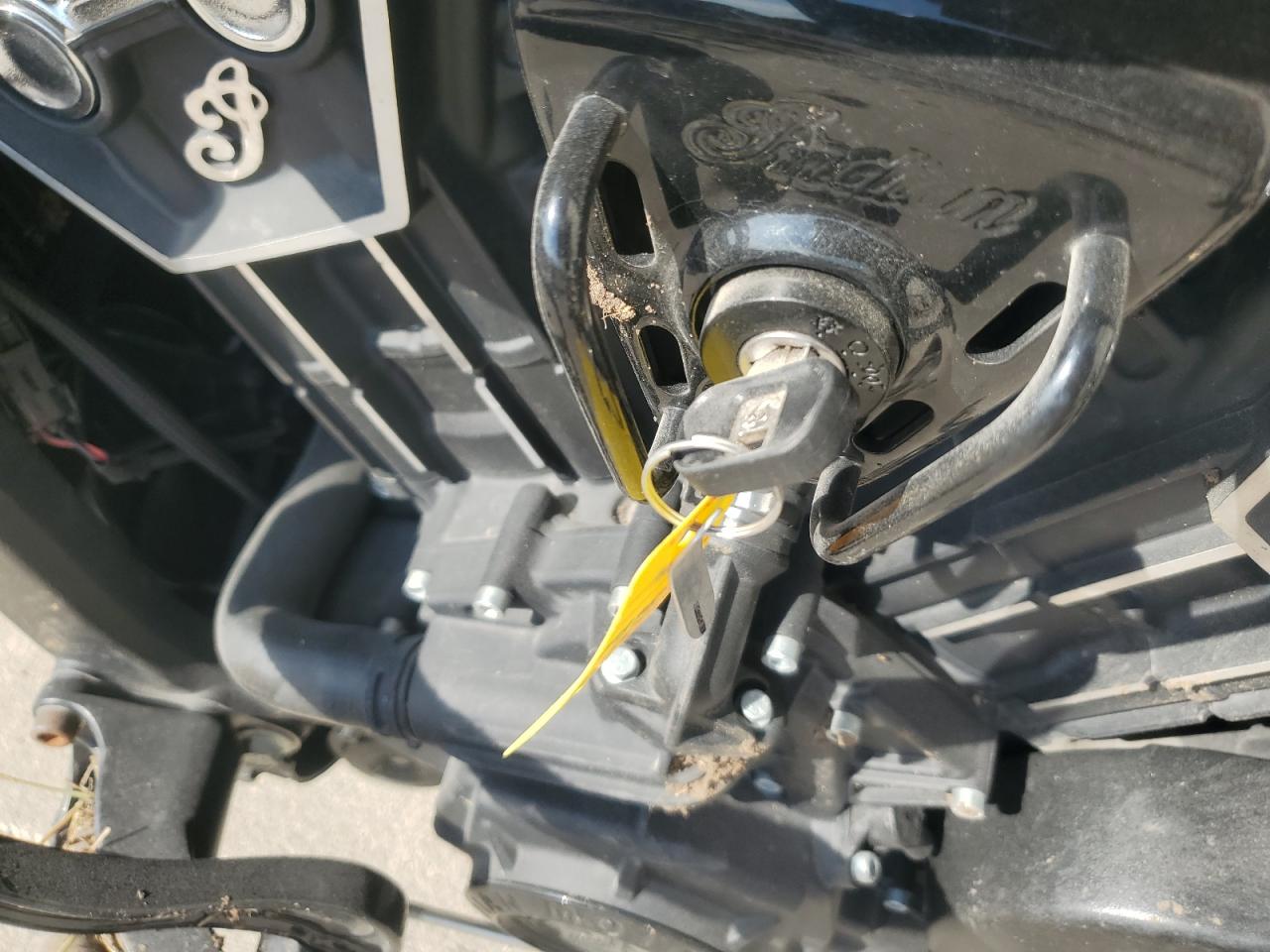 Indian Motorcycle Co Motorcycle Bobber Twenty Abs Image 2