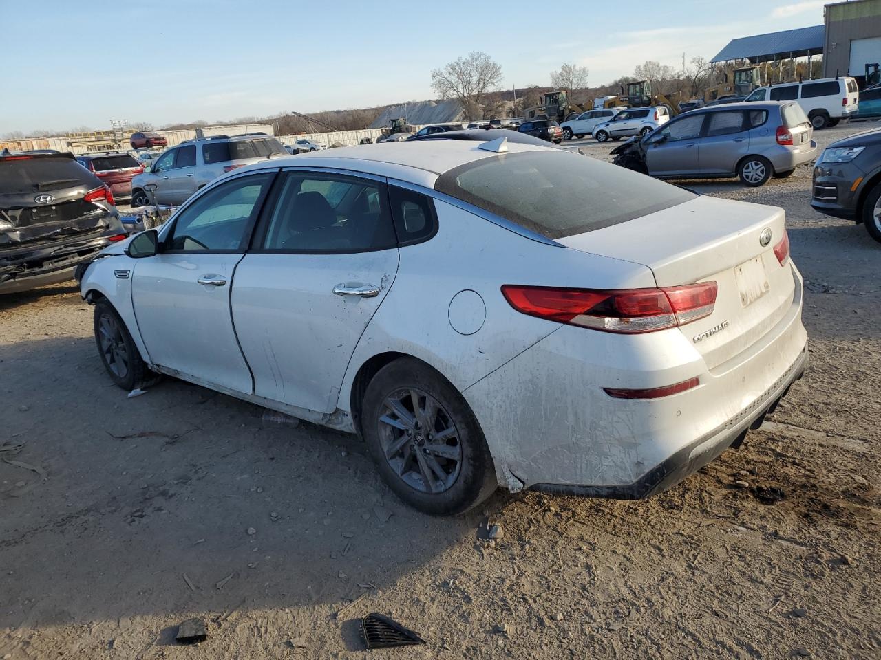 Kia Optima Lx Image 2