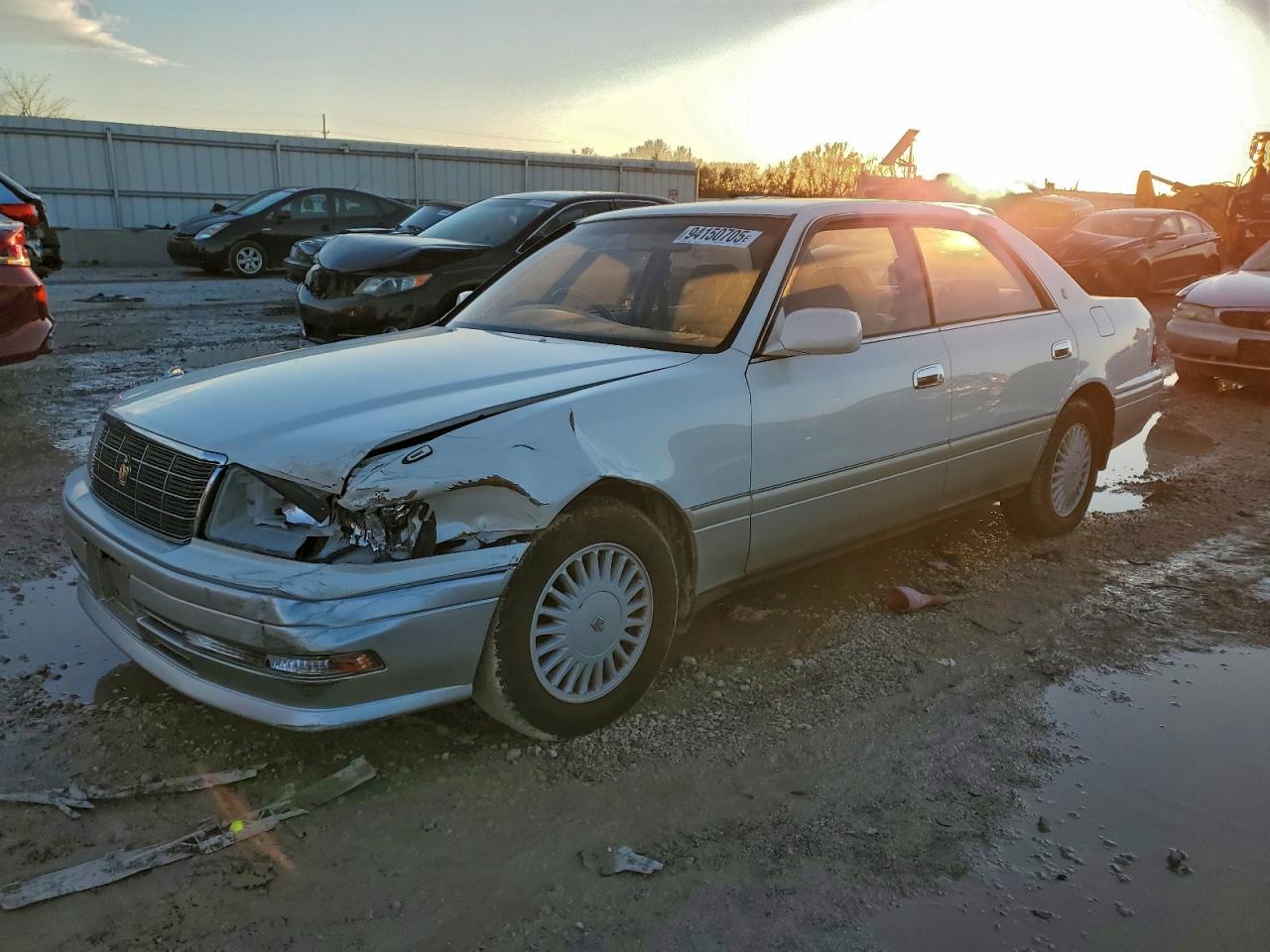 Toyota Crown Image 1
