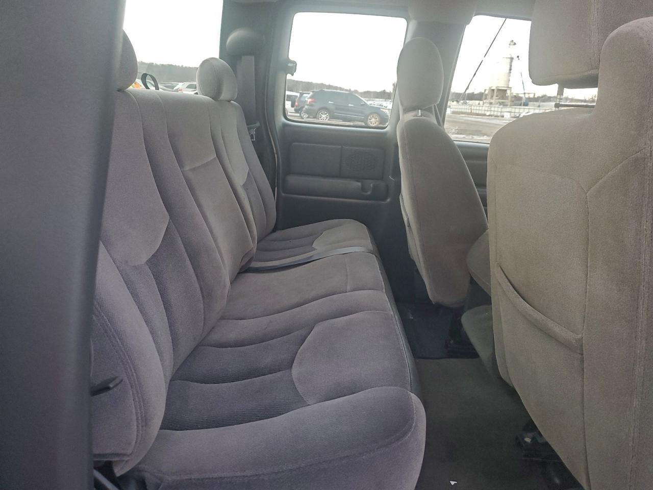 GMC Sierra K1500 Image 8