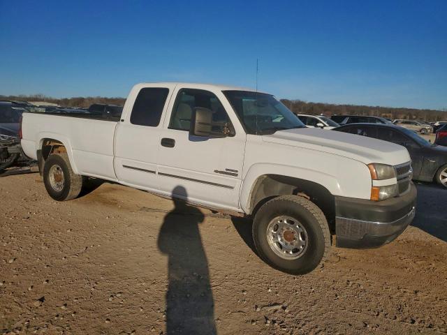 Chevrolet Silverado K2500 Heavy Duty Image 7