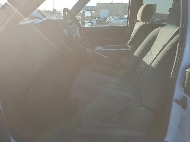 Chevrolet Silverado K2500 Heavy Duty Image 6