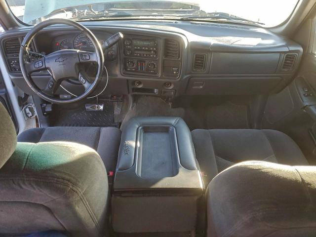 Chevrolet Silverado K2500 Heavy Duty Image 4