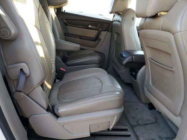 GMC Acadia Denali Image 11