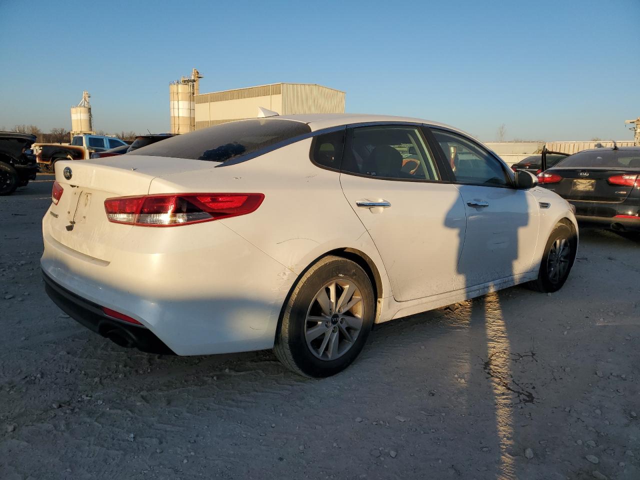 Kia Optima Lx Image 8