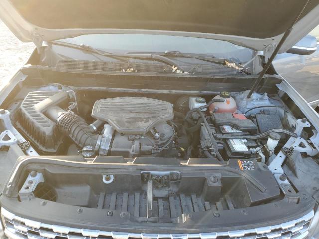 GMC Acadia Denali Image 2