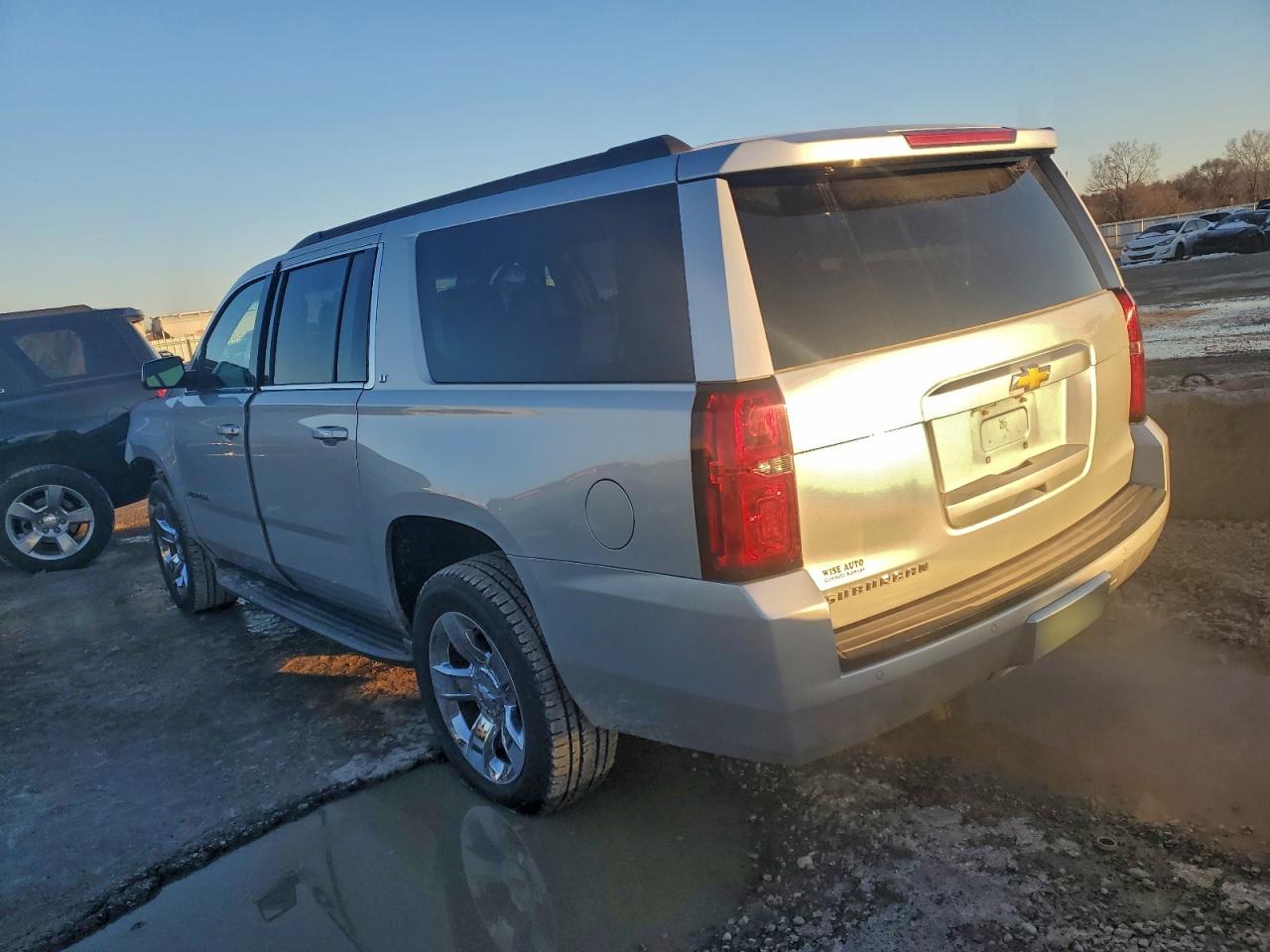 Chevrolet Suburban K1500 Lt Image 12