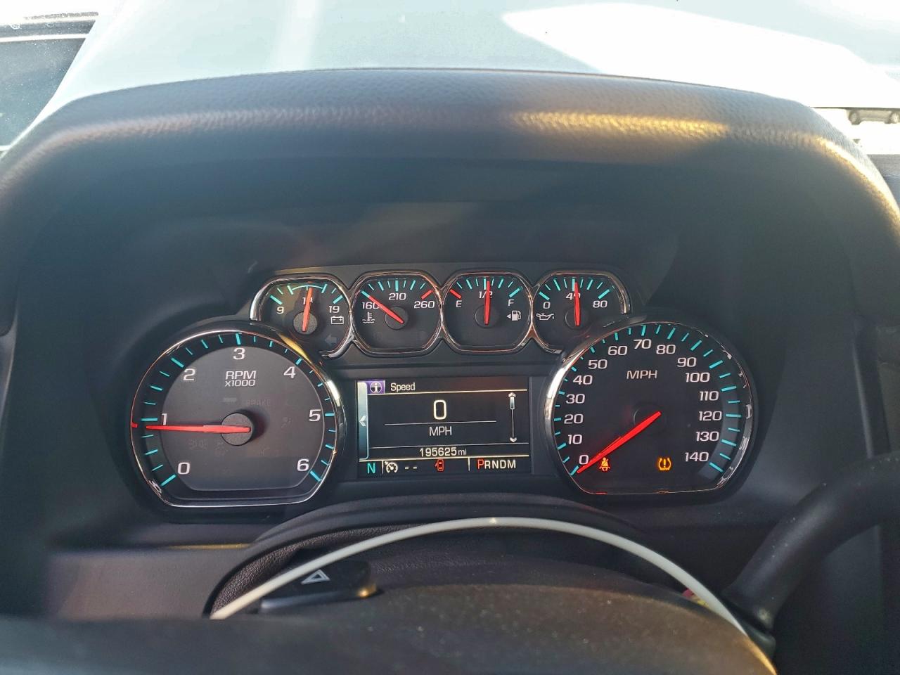 Chevrolet Suburban K1500 Lt Image 5