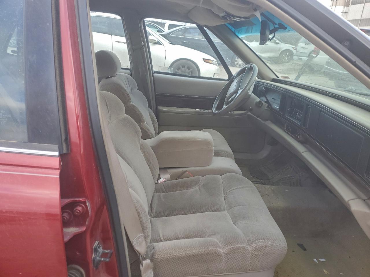 Buick LeSabre Limited Image 4