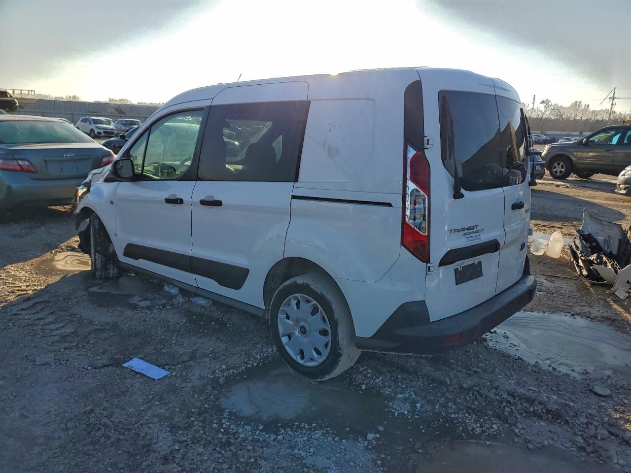 Ford Transit Xlt Image 8