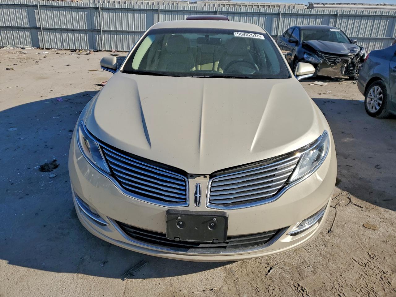 Lincoln MKZ Image 4