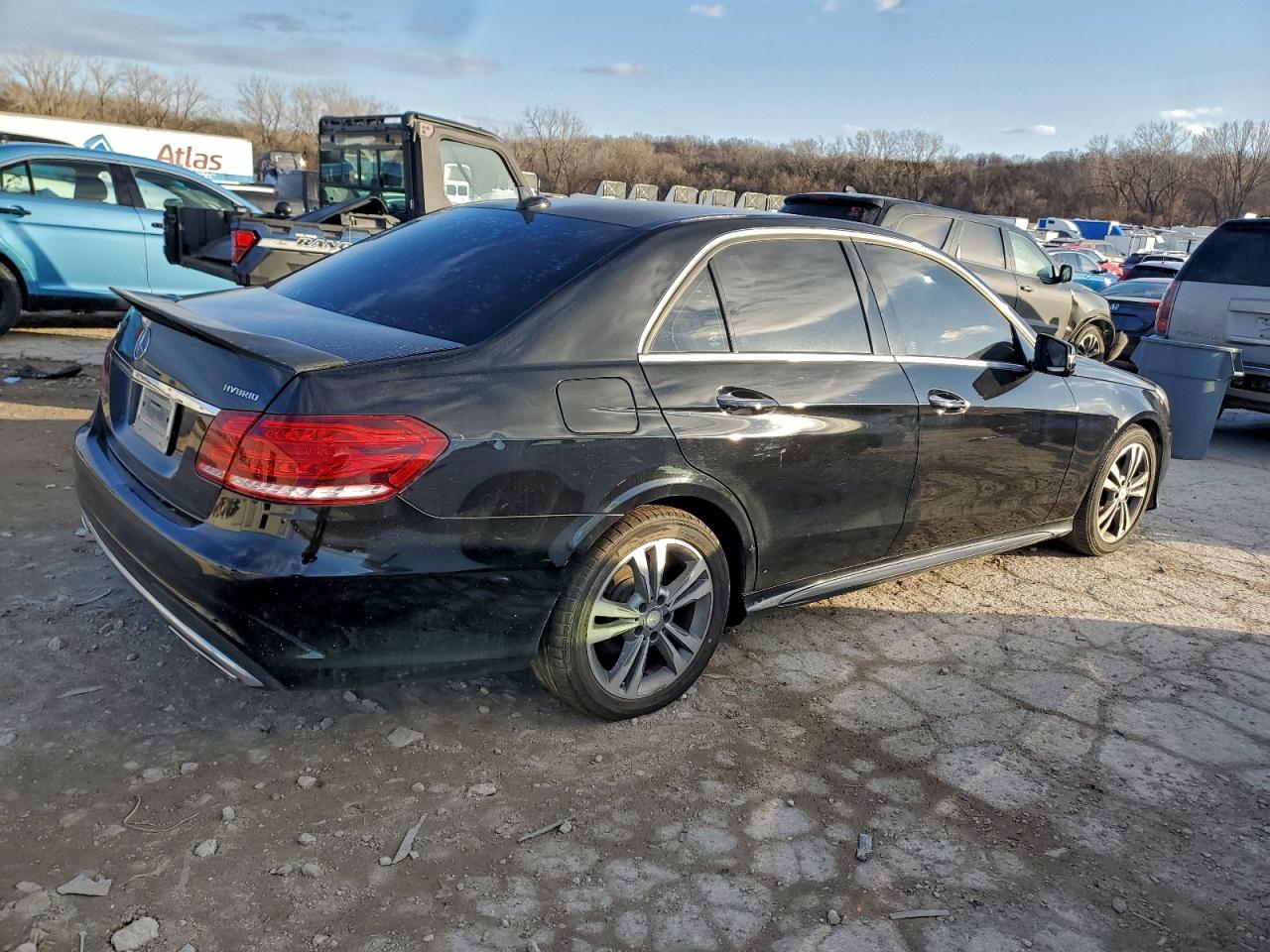 Mercedes-Benz E-Class Image 8