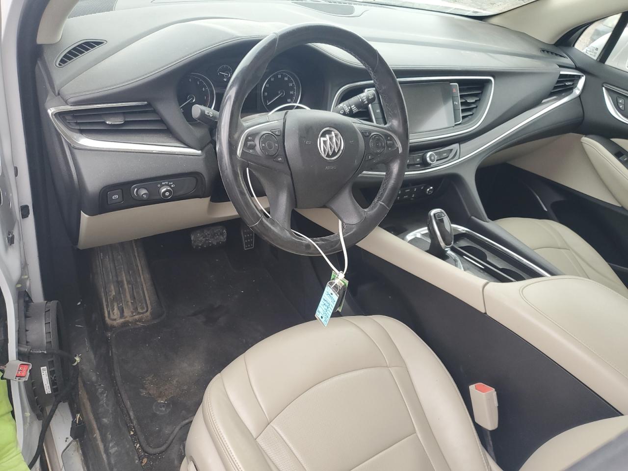 Buick Enclave Essence Image 6