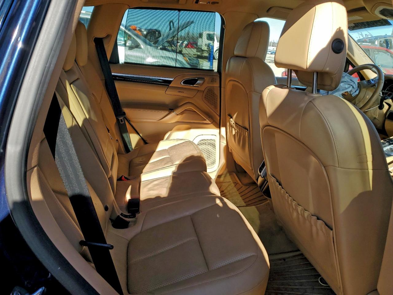 Porsche Cayenne Image 8