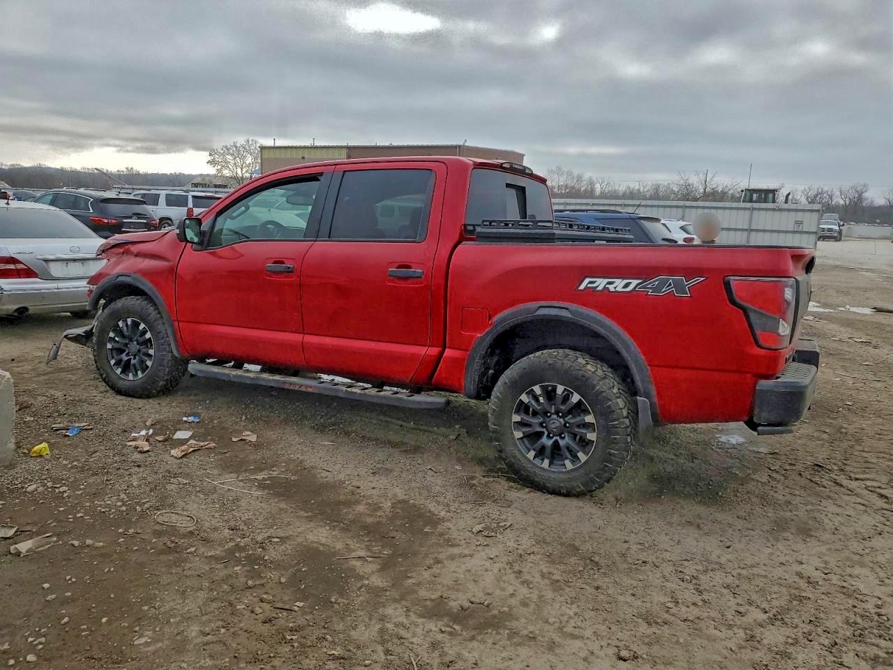 Nissan Titan Sv Image 3