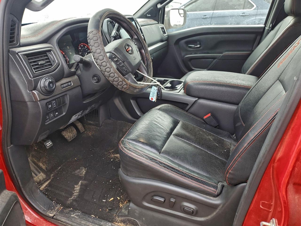 Nissan Titan Sv Image 10