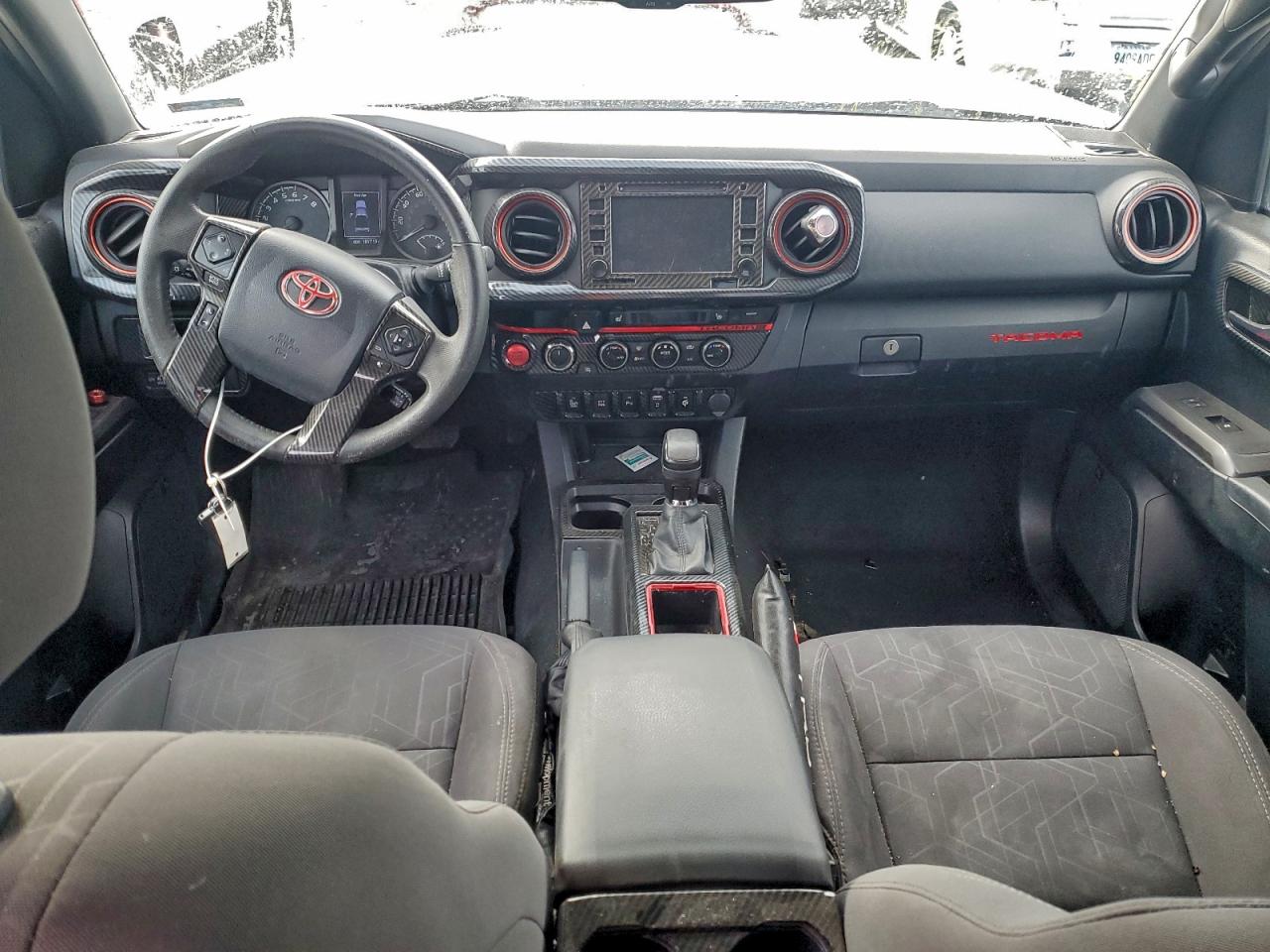 Toyota Tacoma Double Cab Image 4