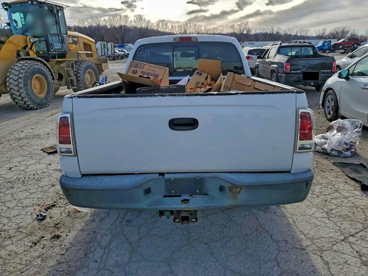 Mitsubishi Raider Durocross Image 6