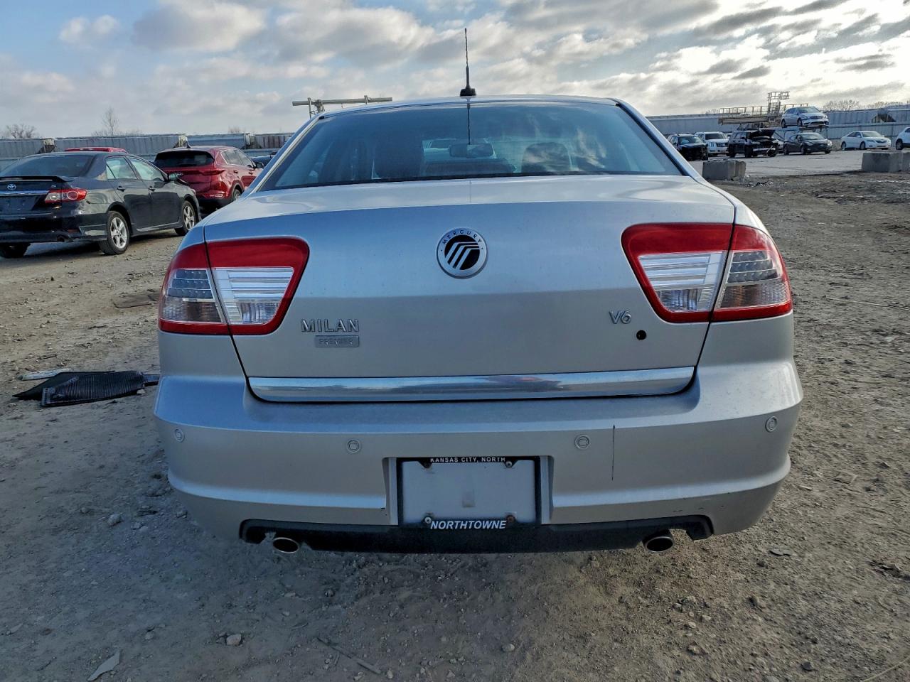 Mercury Milan Premier Image 8