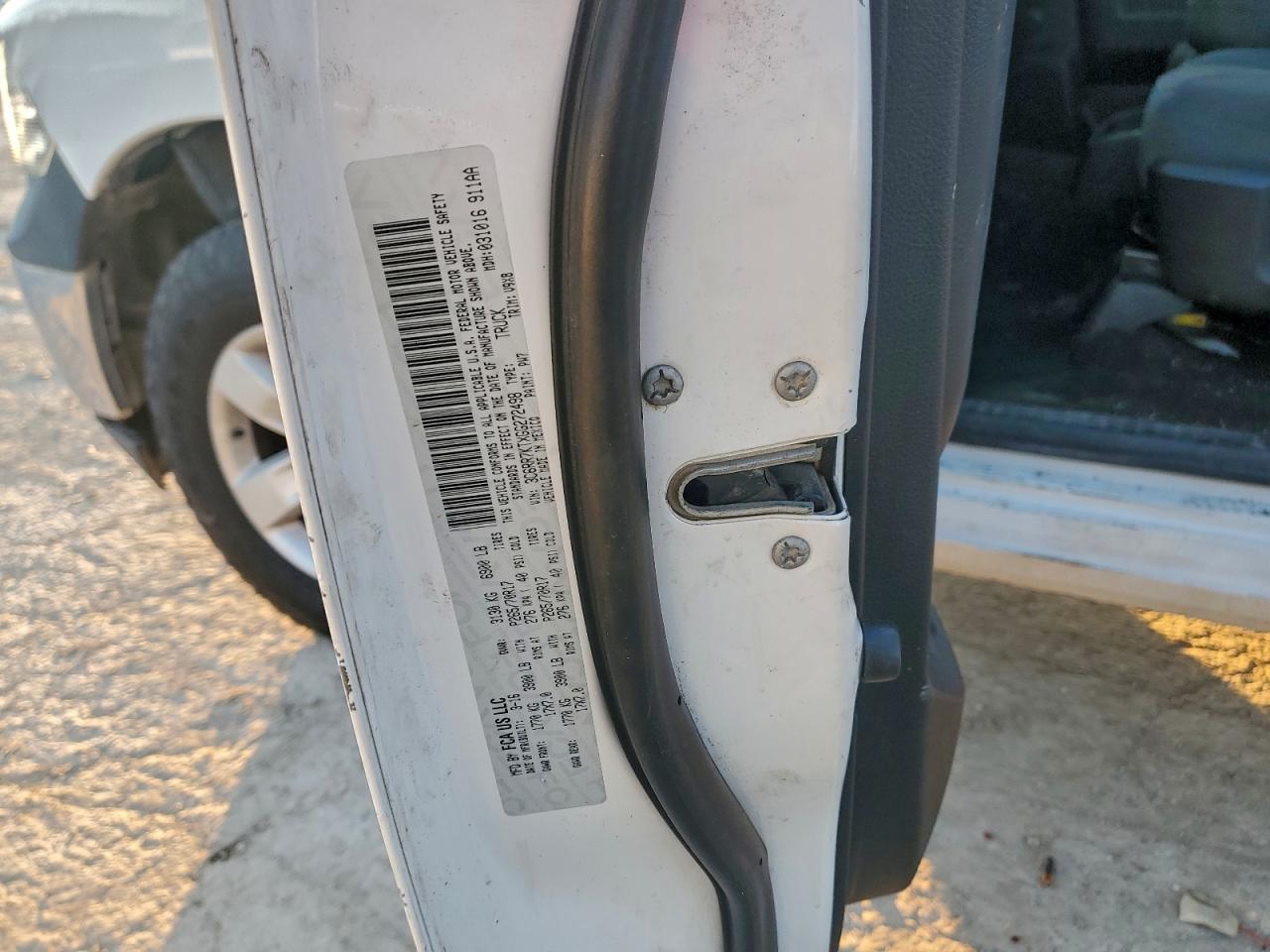 Ram 1500 St Image 12