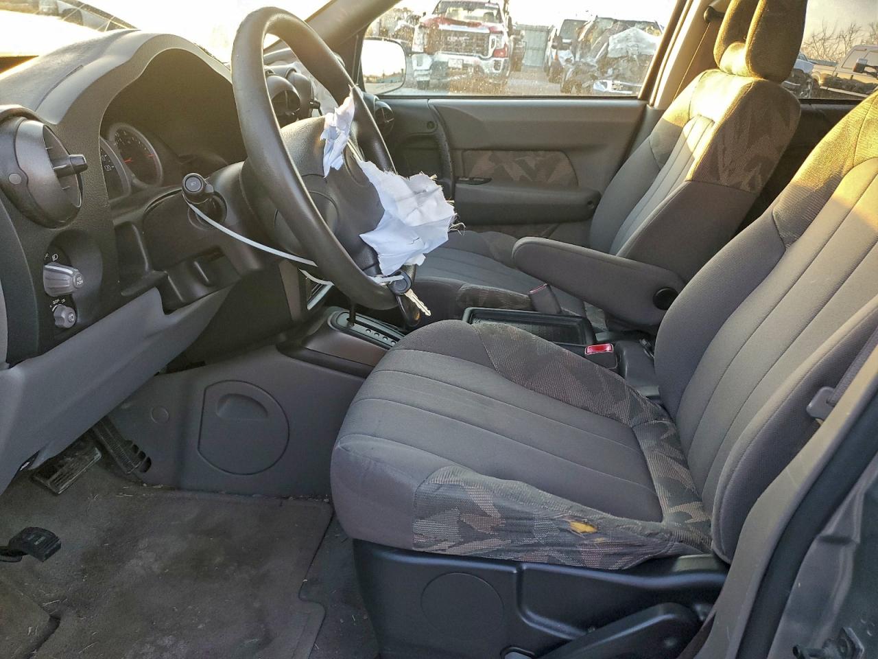 Pontiac Aztek Image 6