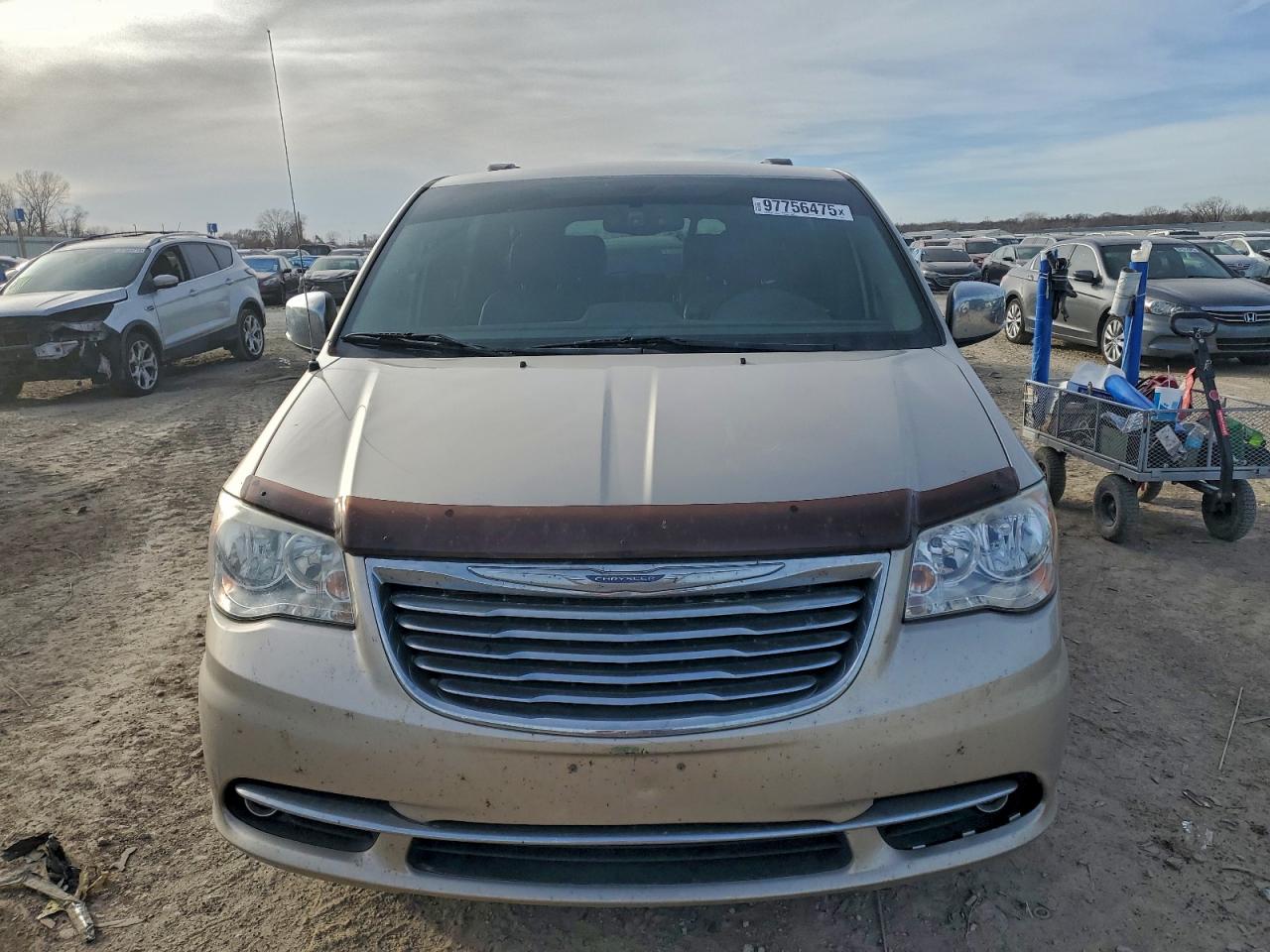 Chrysler Minivan Touring L Image 6