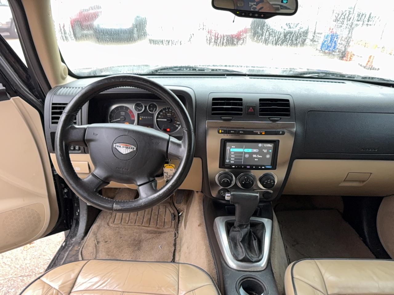 HUMMER H3 Alpha Image 11