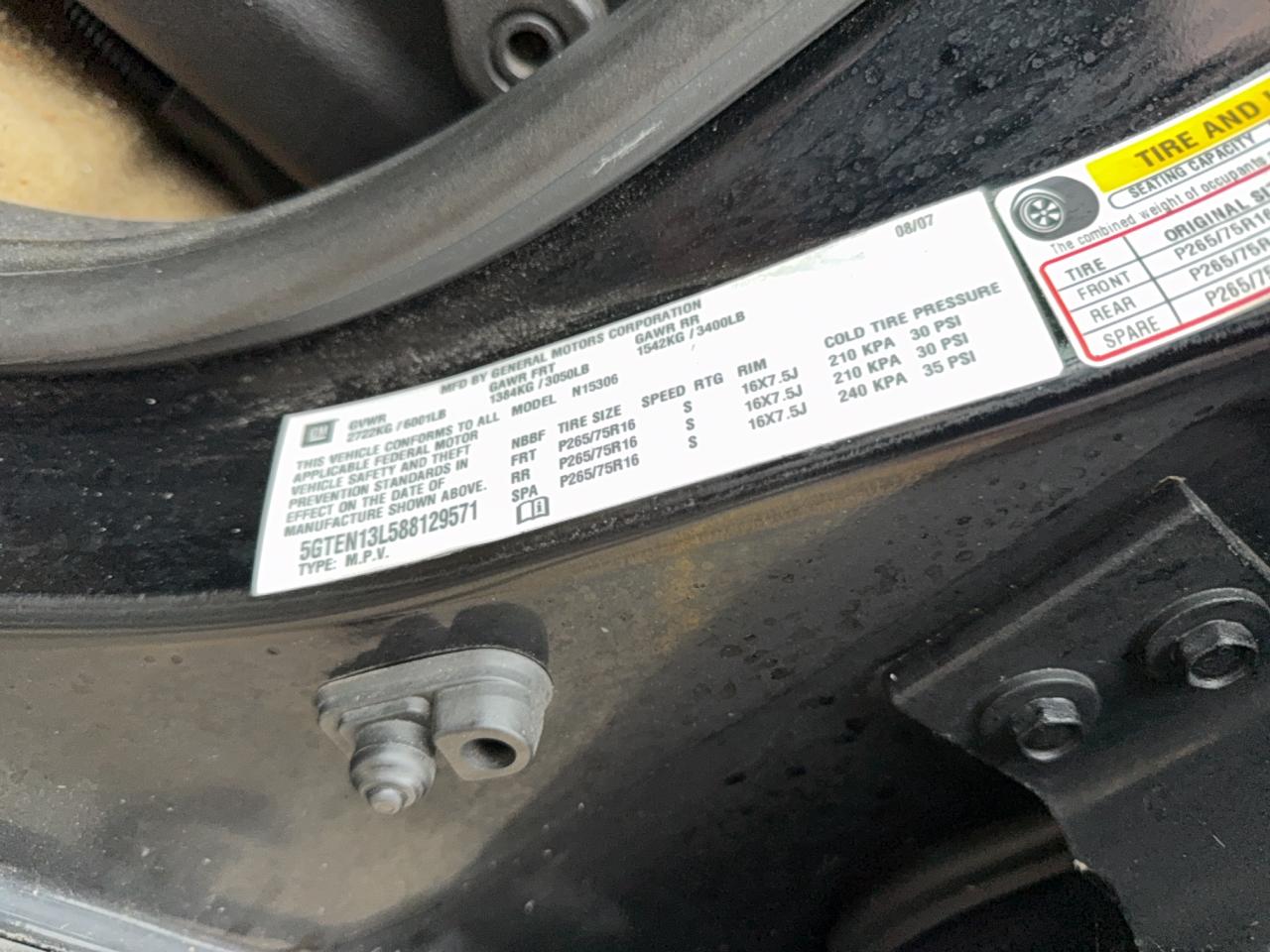 HUMMER H3 Alpha Image 8