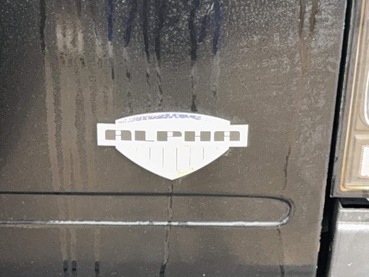 HUMMER H3 Alpha Image 6