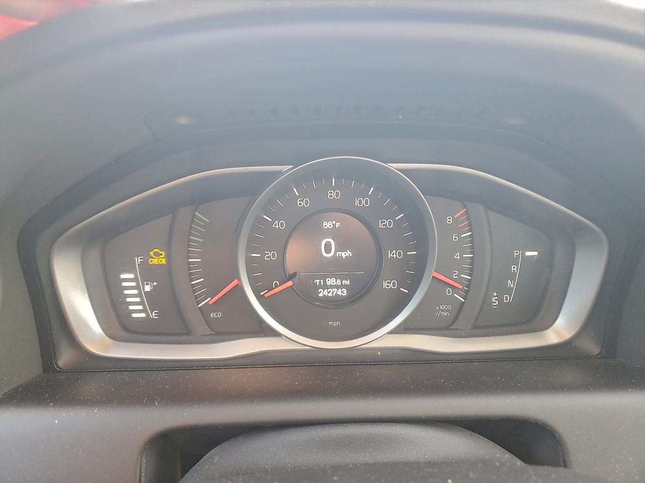 Volvo XC60 T5 Image 13