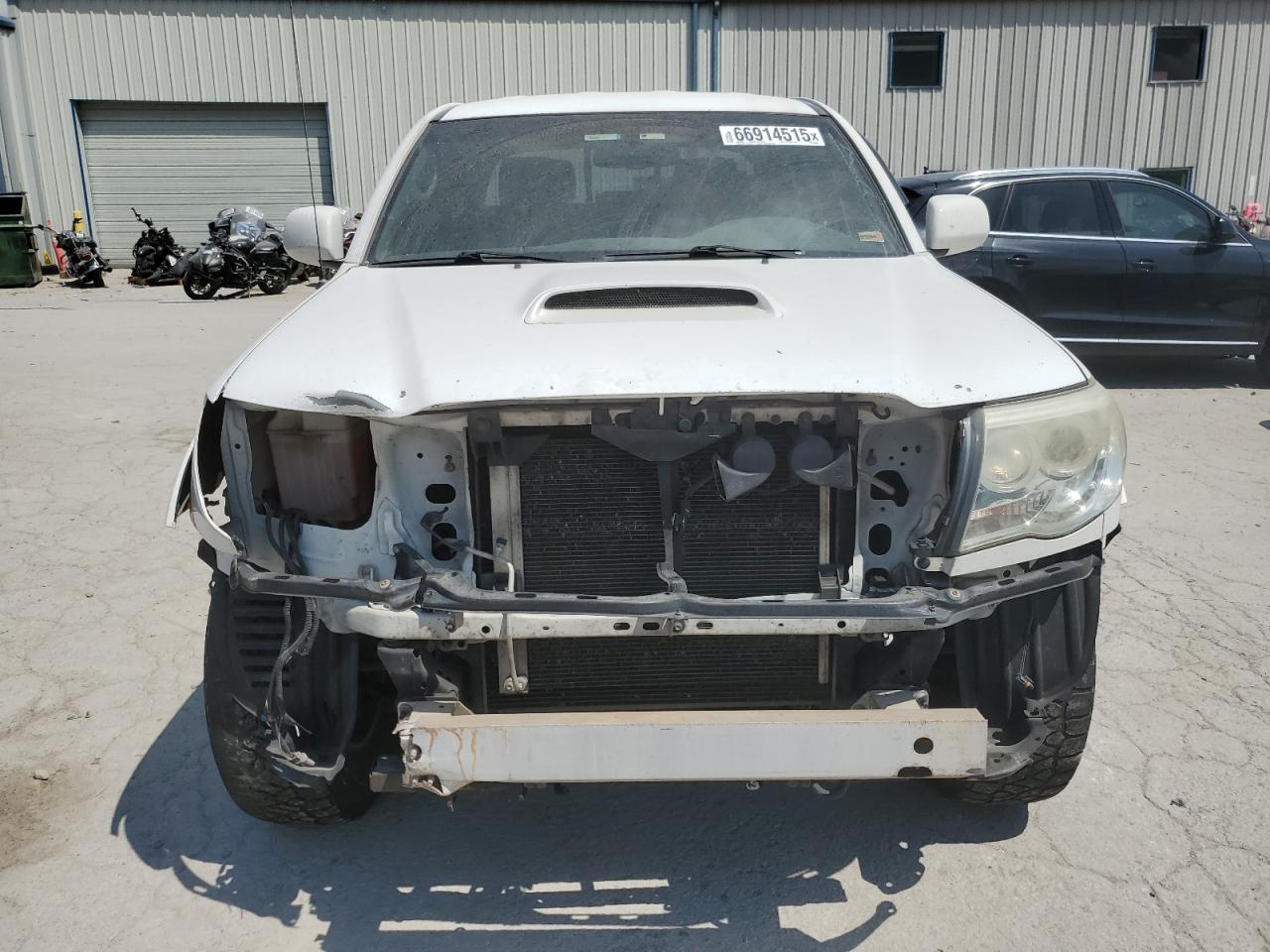 Toyota Tacoma Double Cab Prerunner Image 12