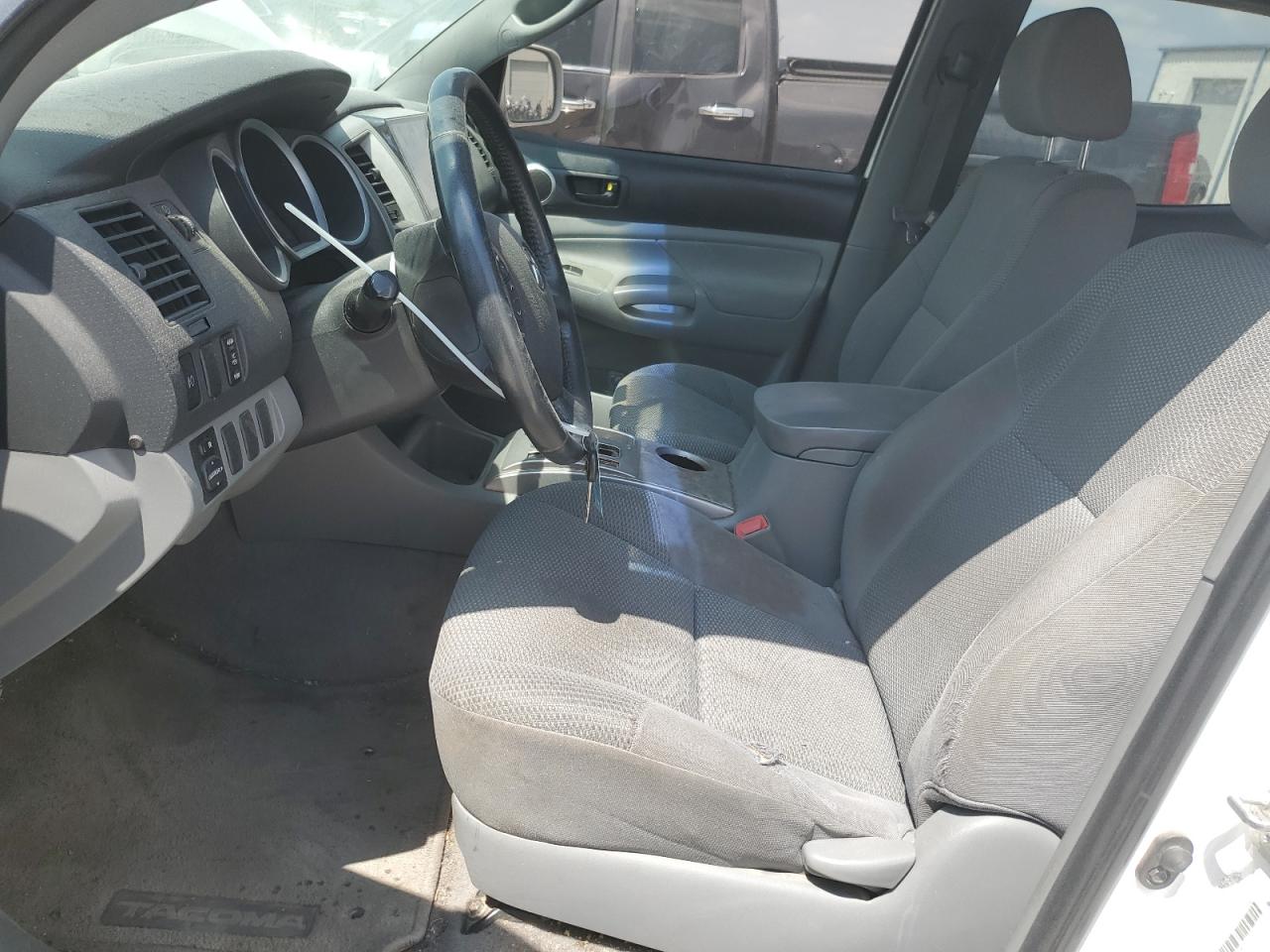 Toyota Tacoma Double Cab Prerunner Image 10