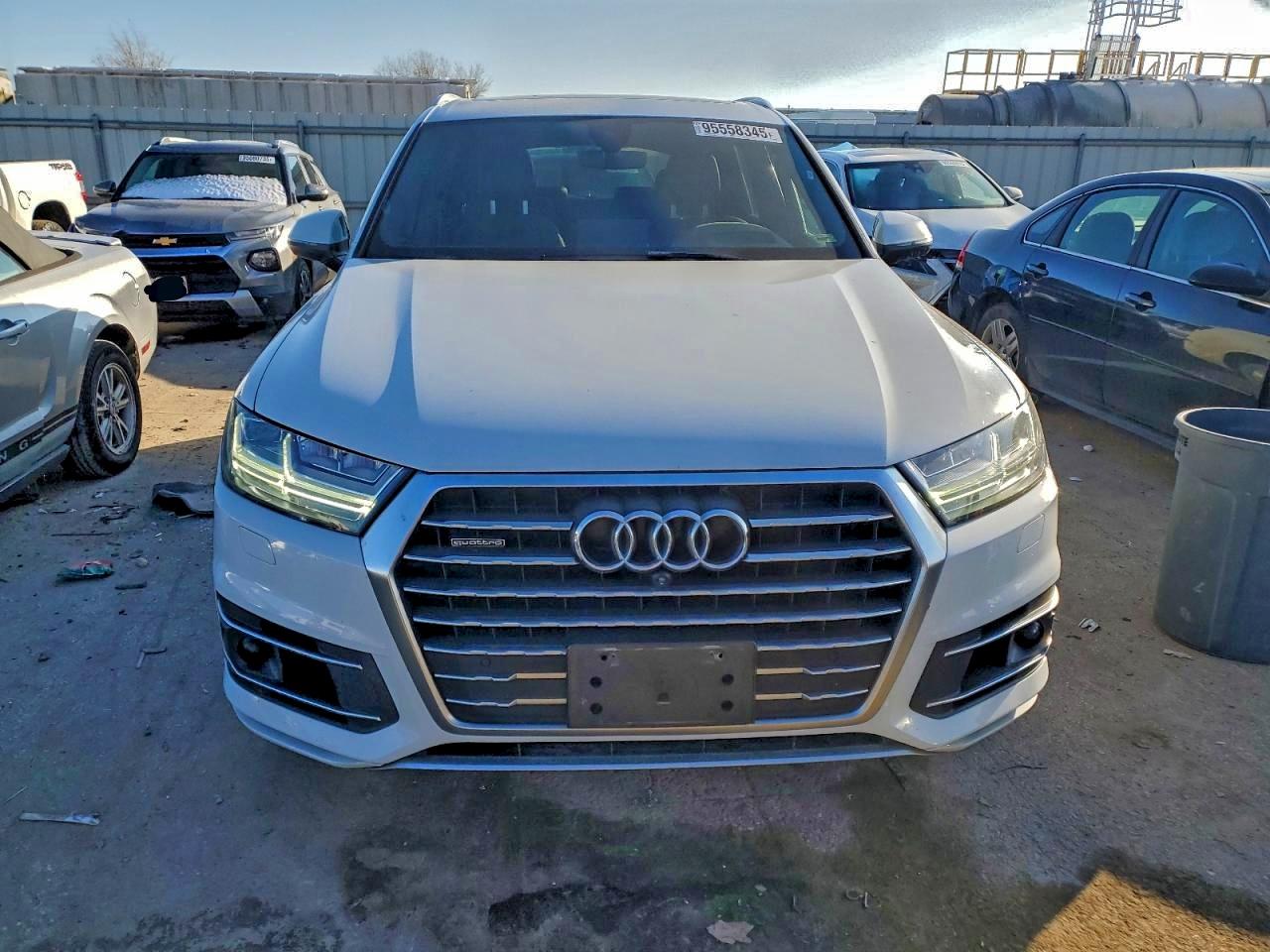 Audi Q7 Prestige Image 12