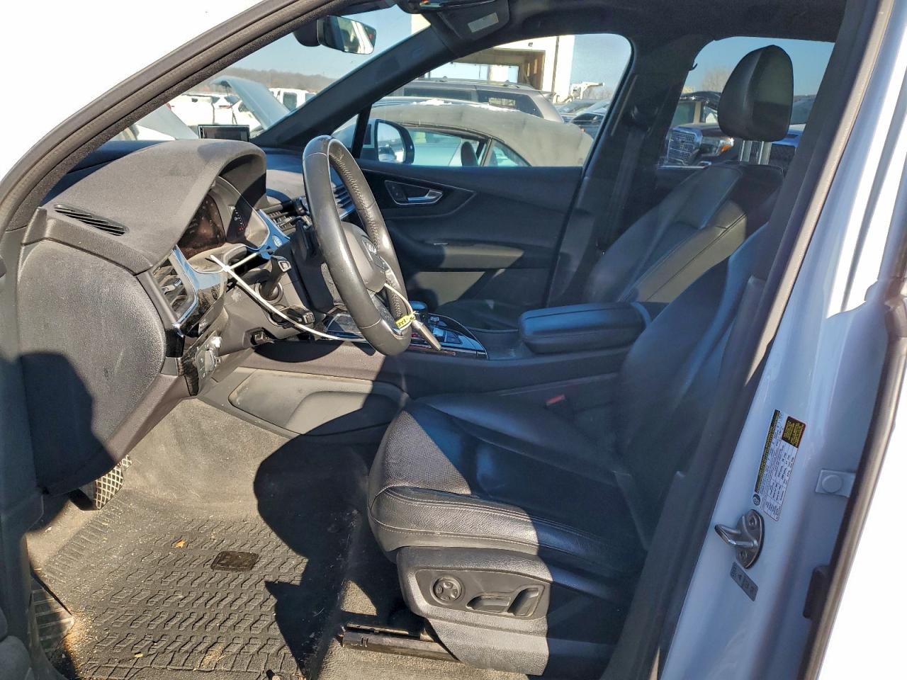 Audi Q7 Prestige Image 13