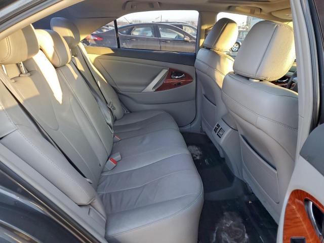 Toyota Camry Base Image 11