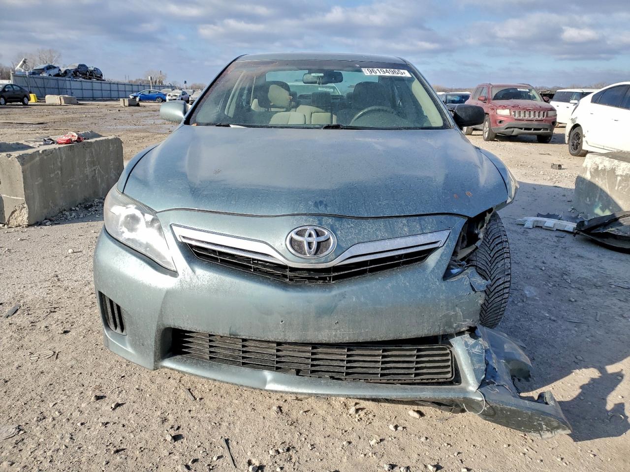 Toyota Camry Hybrid Image 5