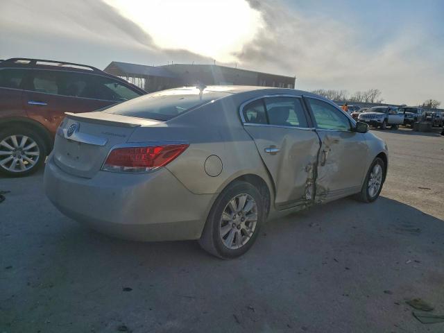 Buick LaCrosse Image 3