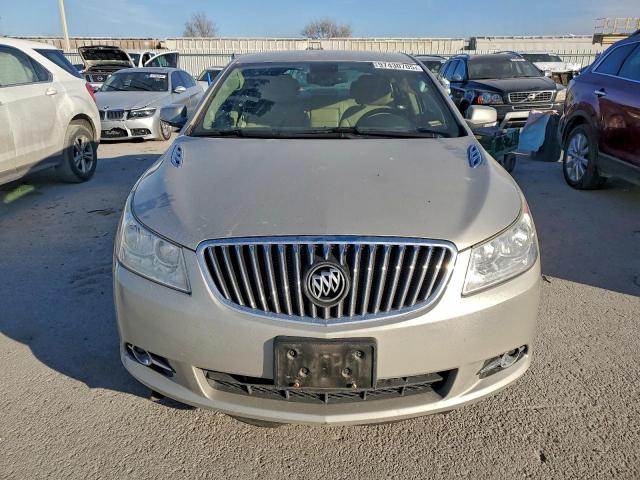 Buick LaCrosse Image 5