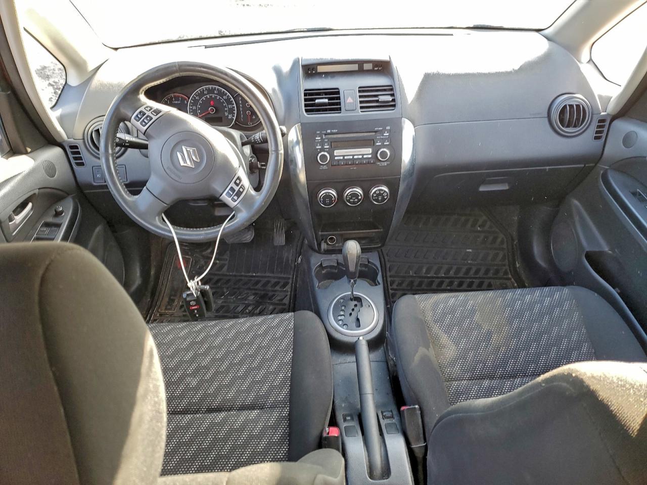 Suzuki SX4 Touring Image 6